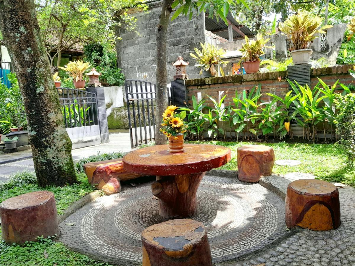 Ngampilan Backpacker Hostel Yogyakarta Exteriér fotografie